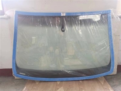 Закалено задно предно стъкло AUDI Q7 2016